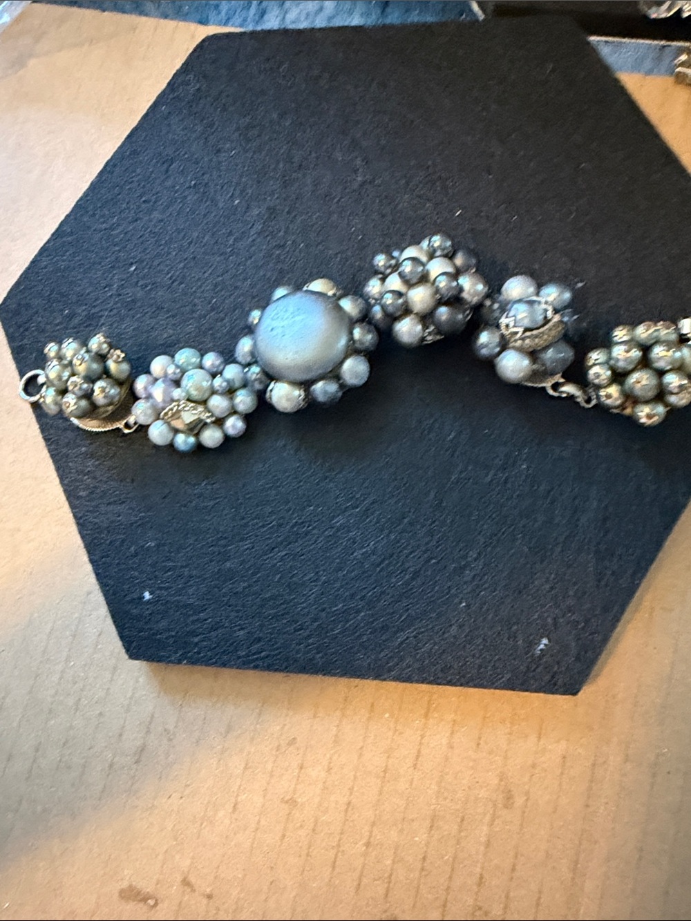 Vintage-Inspired Gray Cluster Bead Bracelet - Women Jewelry